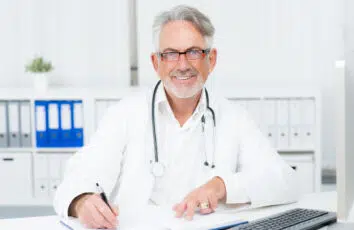 Nietrzymanie moczu - jak sobie z nim radzić?